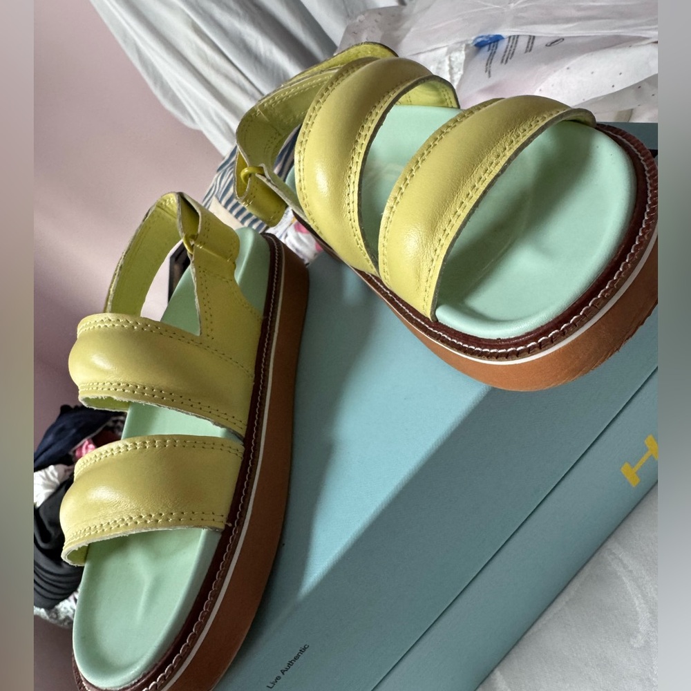The Hoff Brand Road Lime Sandals - Picture 10 of 14